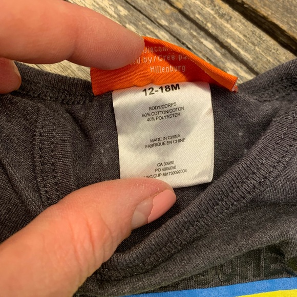 Nickelodeon | “Here Comes Trouble” SpongeBob Short Sleeve Onsie - Picture 3 of 4